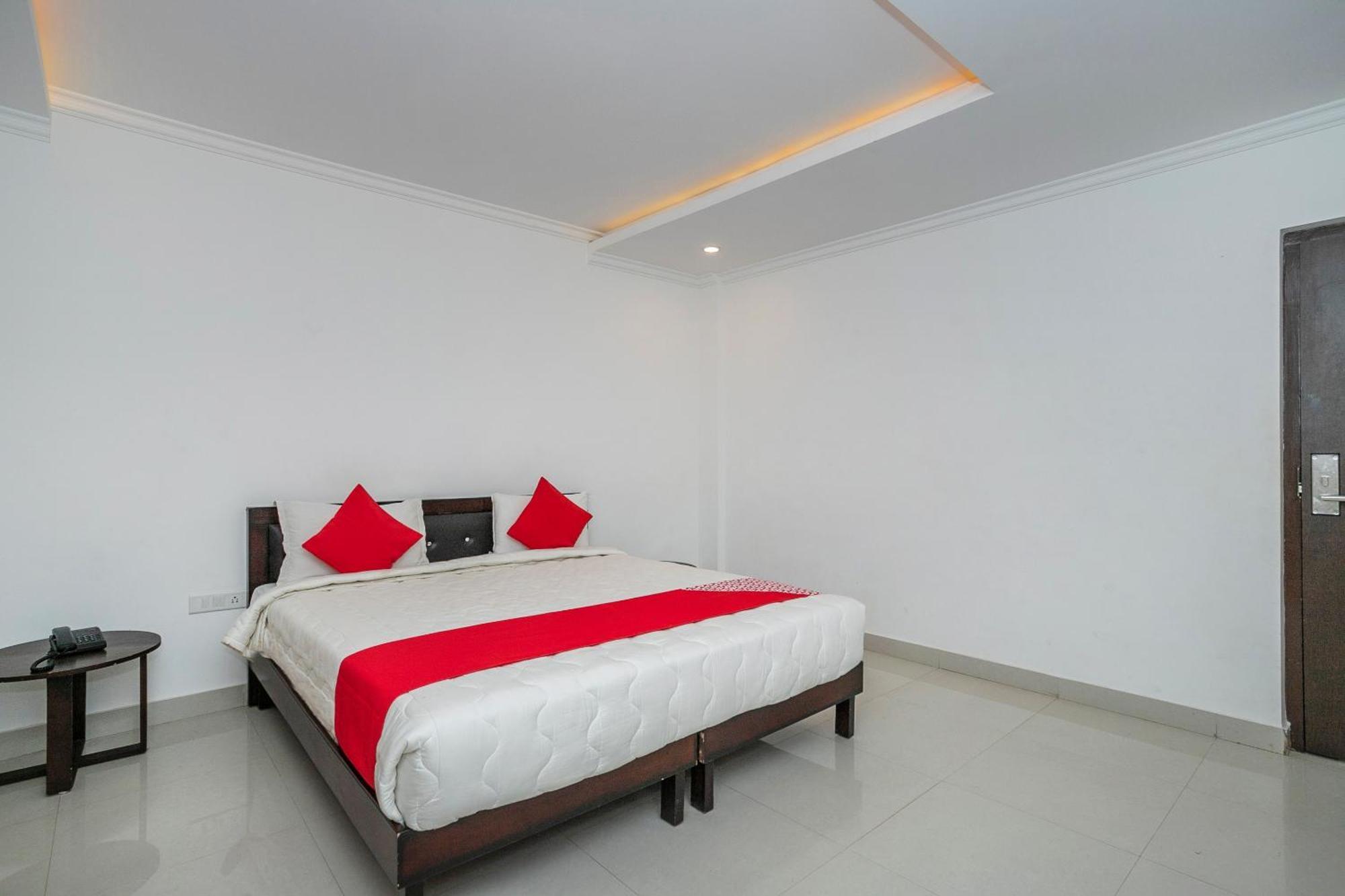 Collection O Cosmopolitan Hotel Devanahalli Exterior foto